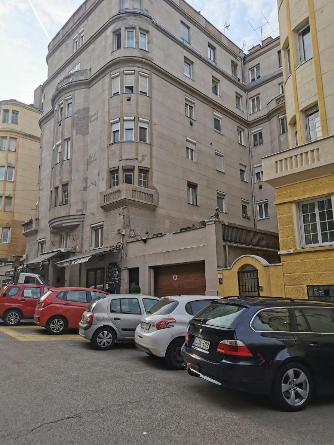 Liberty Bridge Zenta Apartamento Budapeste